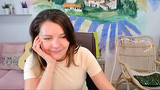 Snapshot of NicoleHitman chatting on March 4, 10:13 am NicoleHitman online show from March 4, 10:13 am