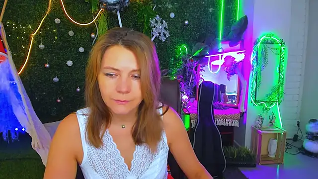 NicoleHitman online show from January 18, 9:35 am