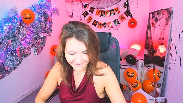 NicoleHitman online show from October 24, 5:28 am