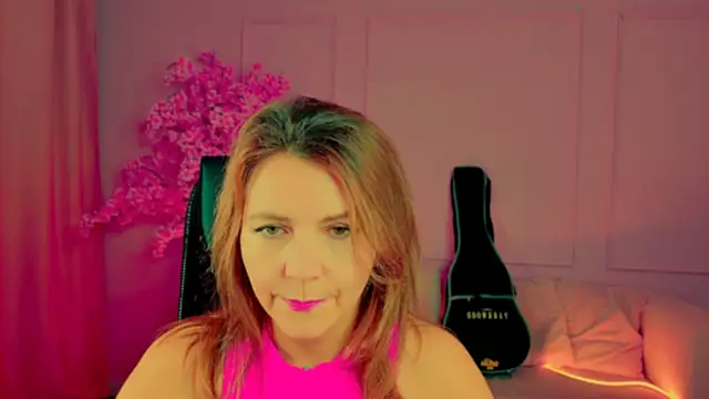 NicoleHitman online show from November 9, 9:13 am