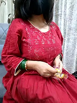 Snapshot of Decant_Ruhi143 chatting on October 17, 10:39 am Decant Ruhi143 online show from October 17, 10:39 am