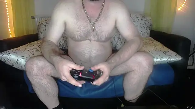 BiggedyBear online show from December 22, 2:22 am