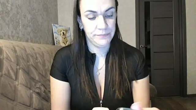 Snapshot of Miss_Vici chatting on February 9, 8:18 pm Miss Vici online show from February 9, 8:18 pm