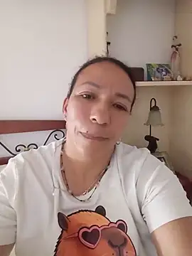 Snapshot of Antonela45 chatting on June 7, 12:38 am Antonela45 online show from June 7, 12:38 am