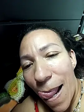 Snapshot of Antonela45 chatting on March 19, 1:32 am Antonela45 online show from March 19, 1:32 am