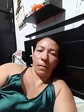 Snapshot of Antonela45 chatting on July 11, 1:50 am Antonela45 online show from July 11, 1:50 am