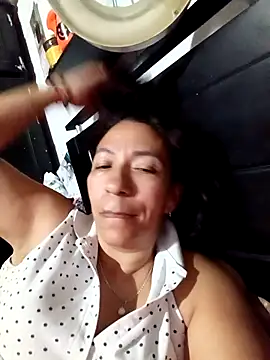 Snapshot of Antonela45 chatting on September 27, 11:44 pm Antonela45 online show from September 27, 11:44 pm