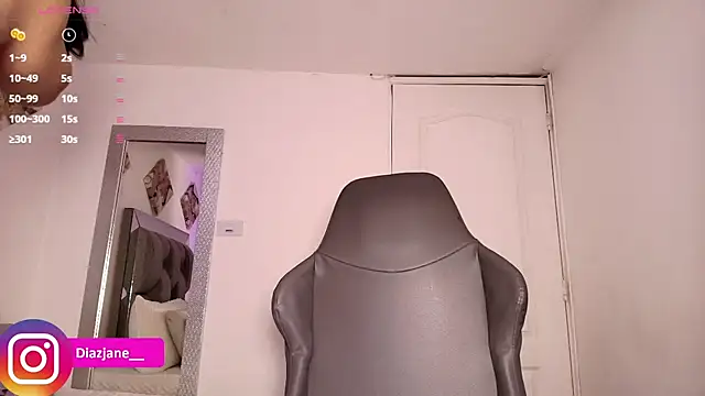 Janediazz online show from April 6, 9:05 pm