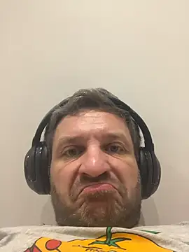 Snapshot of juanyour chatting on December 17, 12:37 am juanyour online show from December 17, 12:37 am