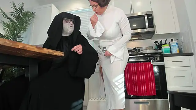 realtoxxxxmaria online show from October 27, 5:47 pm