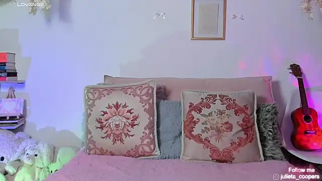 julieta cooper20 online show from March 27, 4:10 am