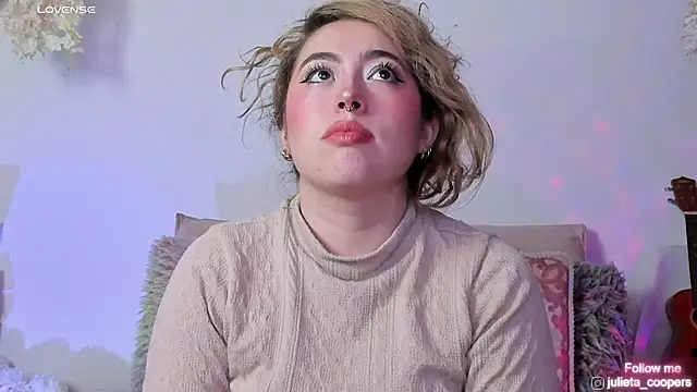 julieta cooper20 online show from March 17, 4:15 am