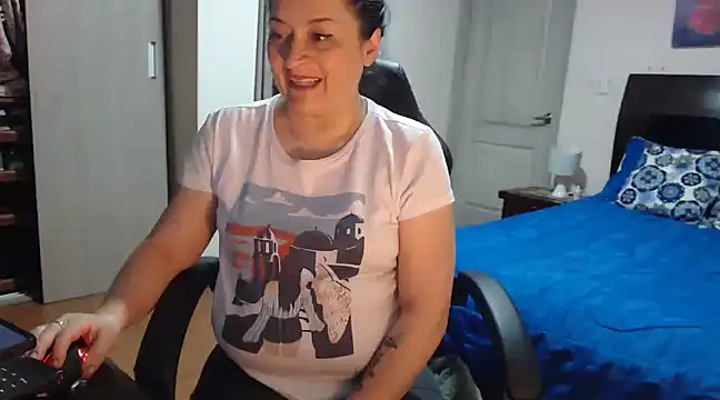 mia florens online show from March 19, 2:48 am