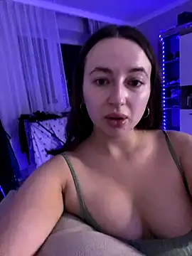 AlisaQSky online show from October 14, 8:20 pm