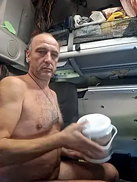 aleksis1313 online show from November 15, 12:42 pm