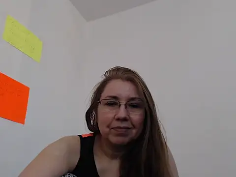 GiaLuvv11 online show from March 16, 5:05 pm