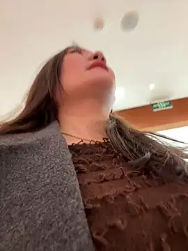 Snapshot of leili888 chatting on March 10, 3:34 am leili888 online show from March 10, 3:34 am