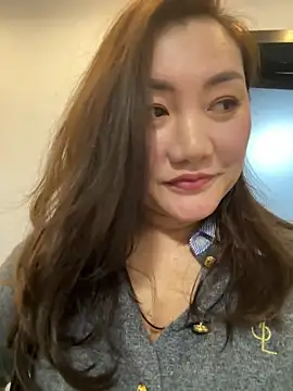 Snapshot of leili888 chatting on March 5, 3:40 pm leili888 online show from March 5, 3:40 pm