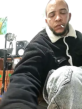 Snapshot of Yerayyaya chatting on November 29, 2:12 am Yerayyaya online show from November 29, 2:12 am