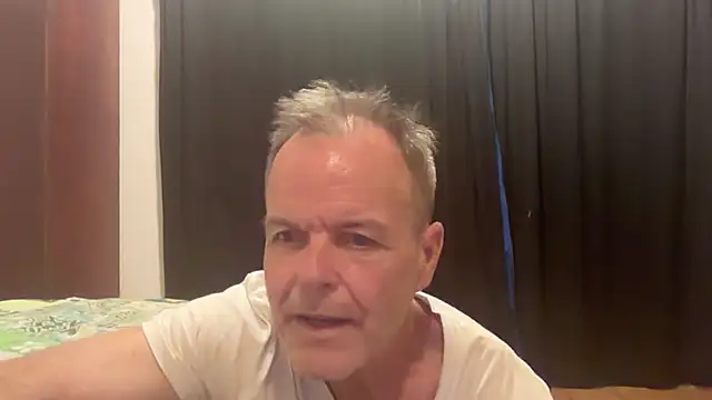 Snapshot of pleasuresponge chatting on April 11, 2:41 am pleasuresponge online show from April 11, 2:41 am