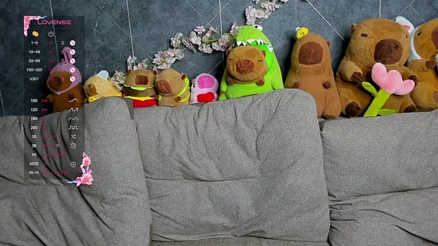 Snapshot of EvaTheHeart chatting on October 1, 7:46 am EvaTheHeart online show from October 1, 7:46 am