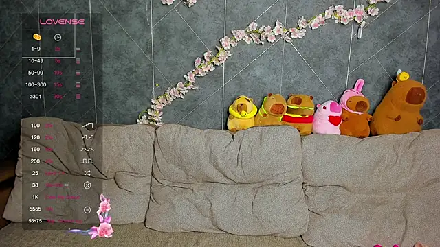 EvaTheHeart online show from February 7, 6:05 pm