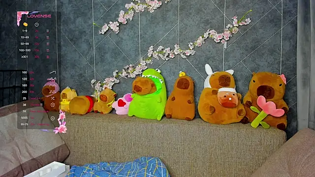 Snapshot of EvaTheHeart chatting on October 10, 9:10 am EvaTheHeart online show from October 10, 9:10 am