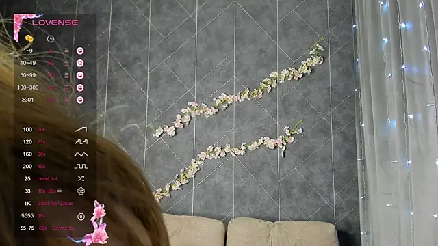 EvaTheHeart online show from December 19, 1:46 pm