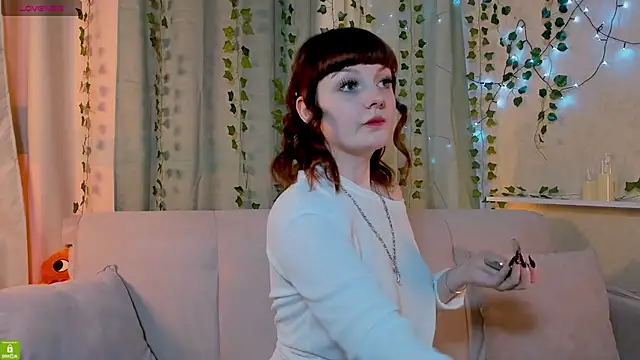 Ashley Nicks online show from April 4, 2:07 am