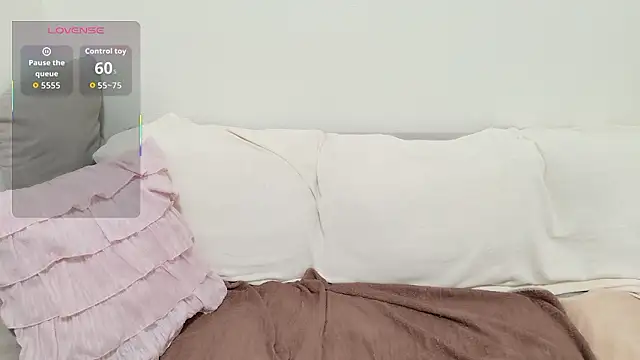 pppYukaqqq online show from December 23, 11:09 am