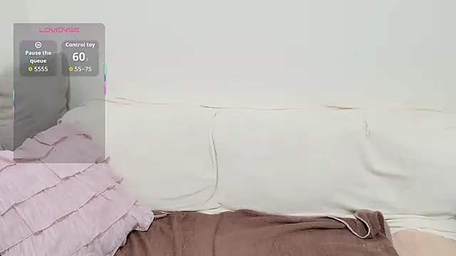 pppYukaqqq online show from January 9, 11:39 am