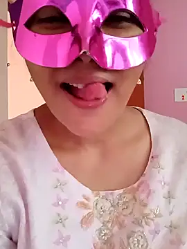 Snapshot of Ronak_kaur chatting on October 18, 3:52 am Ronak kaur online show from October 18, 3:52 am