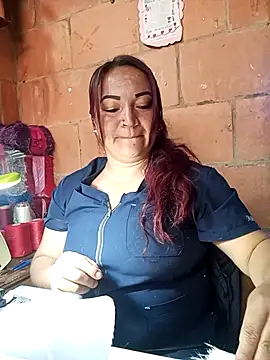 isis milove online show from March 7, 12:32 pm