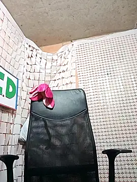 isis milove online show from April 8, 11:22 am