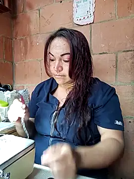 isis milove online show from March 12, 1:59 pm