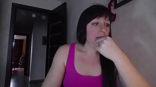 CarolinaReaperRed online show from December 19, 9:33 am