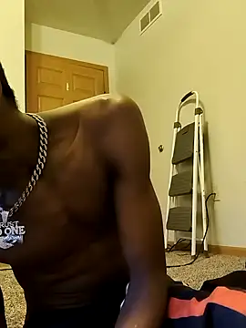 BadazzRXL online show from November 12, 4:44 pm