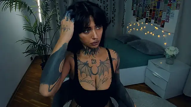 CharimgSabrina online show from November 9, 6:17 am