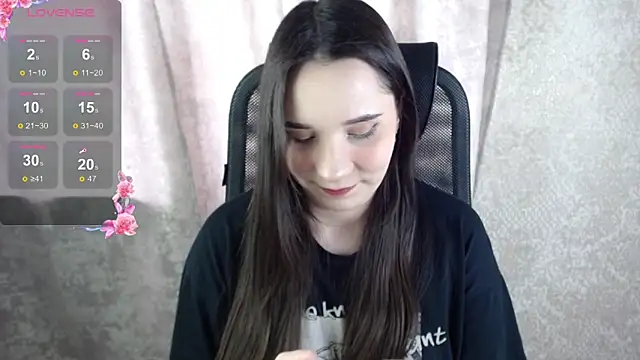 KateForLove online show from May 11, 12:28 pm