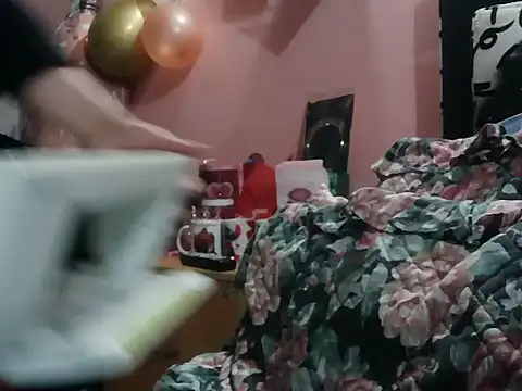 BiancaSteel online show from April 18, 12:02 am