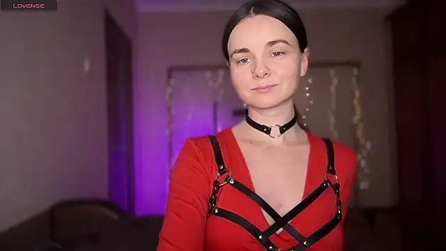 lanaloulou online show from November 13, 11:30 pm