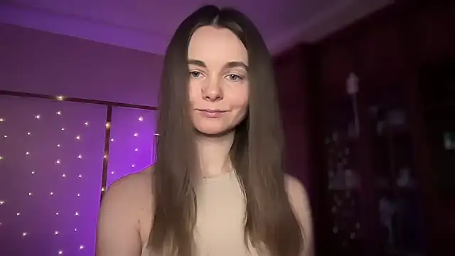 lanaloulou online show from March 22, 9:31 pm