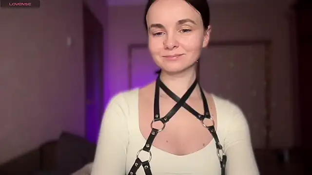 lanaloulou online show from October 10, 11:27 pm
