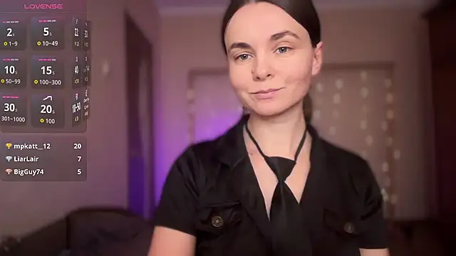 lanaloulou online show from September 22, 10:43 am