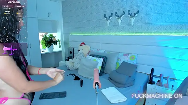 LeilaHiuston online show from January 10, 8:15 pm