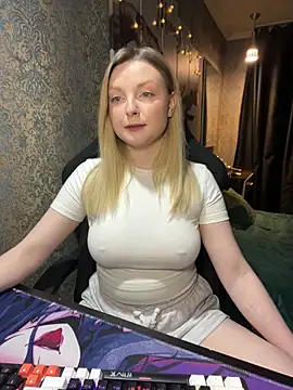 Lina ly online show from November 6, 8:57 pm