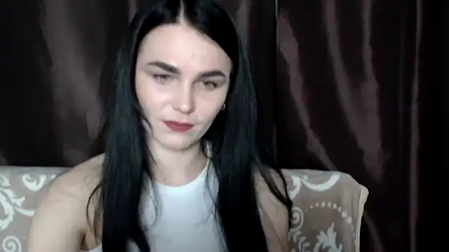 Snapshot of Silviaa chatting on March 11, 7:47 pm Silviaa online show from March 11, 7:47 pm