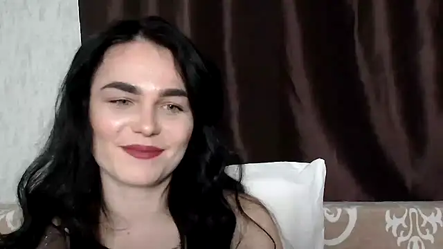 Snapshot of Silviaa chatting on March 10, 6:12 pm Silviaa online show from March 10, 6:12 pm