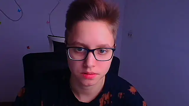 Bella Swannn online show from March 6, 3:56 pm