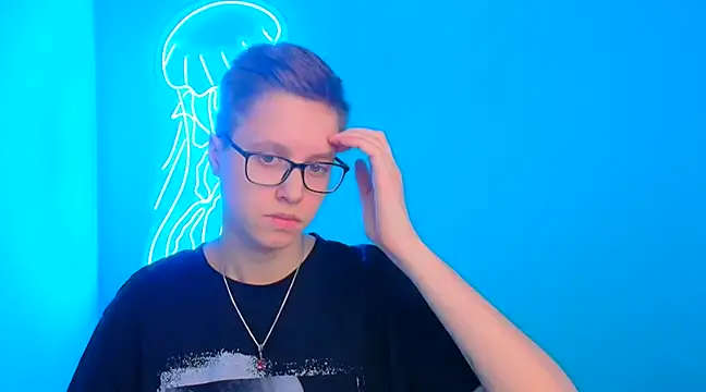 Bella Swannn online show from March 15, 6:32 pm